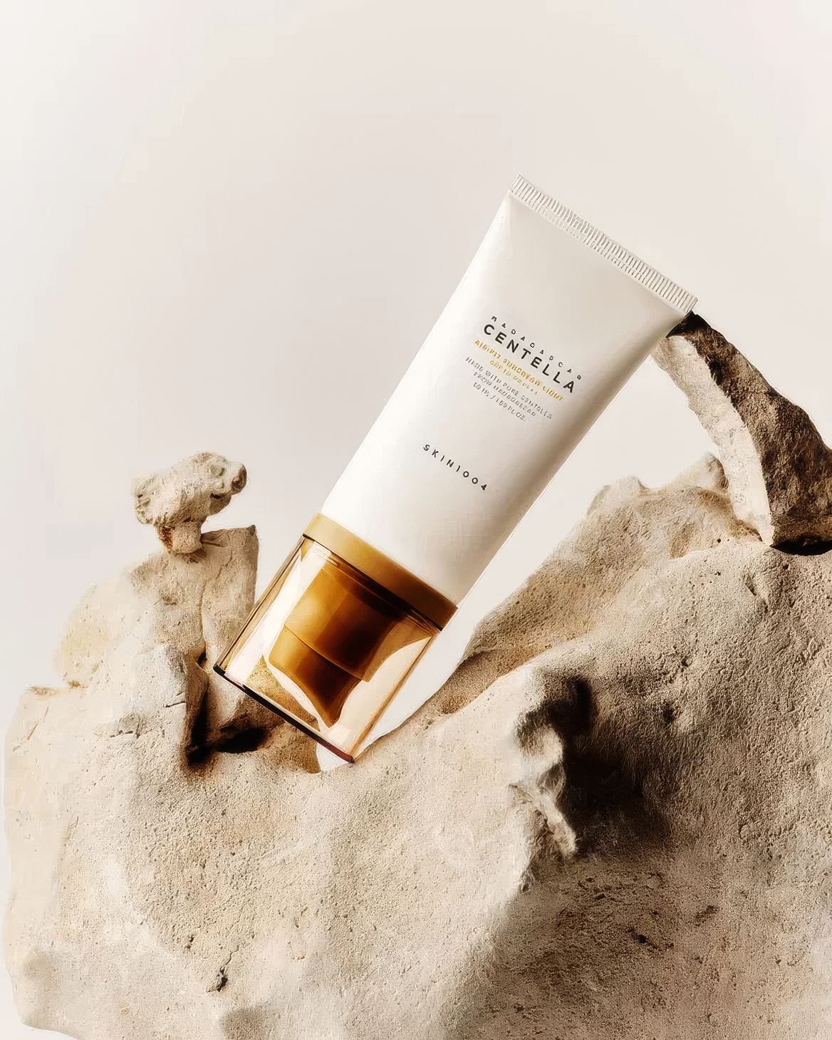 SKIN1004 - Madagascar Centella Air Fit Sun cream Light